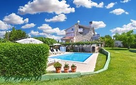 Double Room With Pool 2261