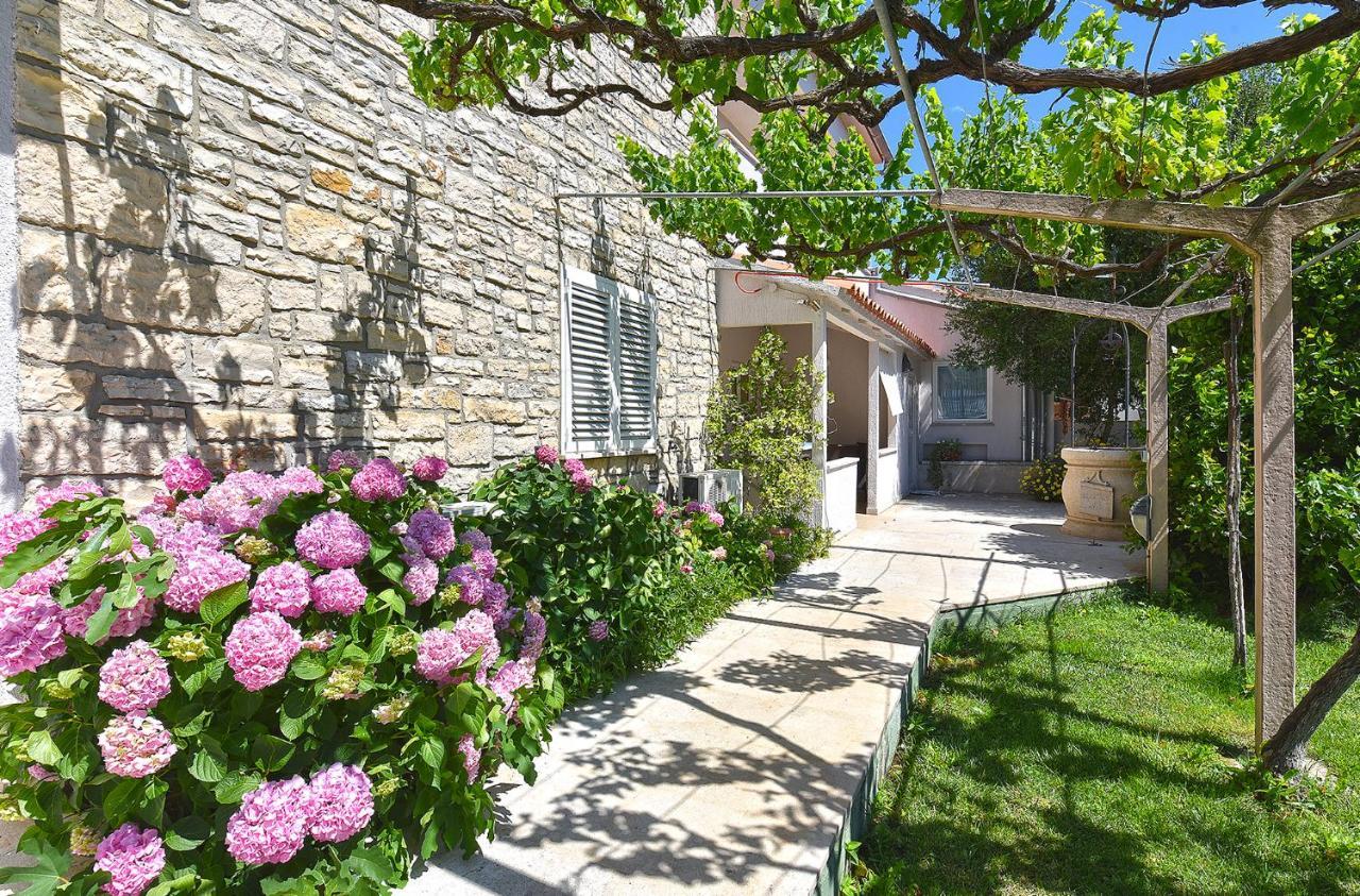 Double Room With Pool 2261 Medulin Exterior foto